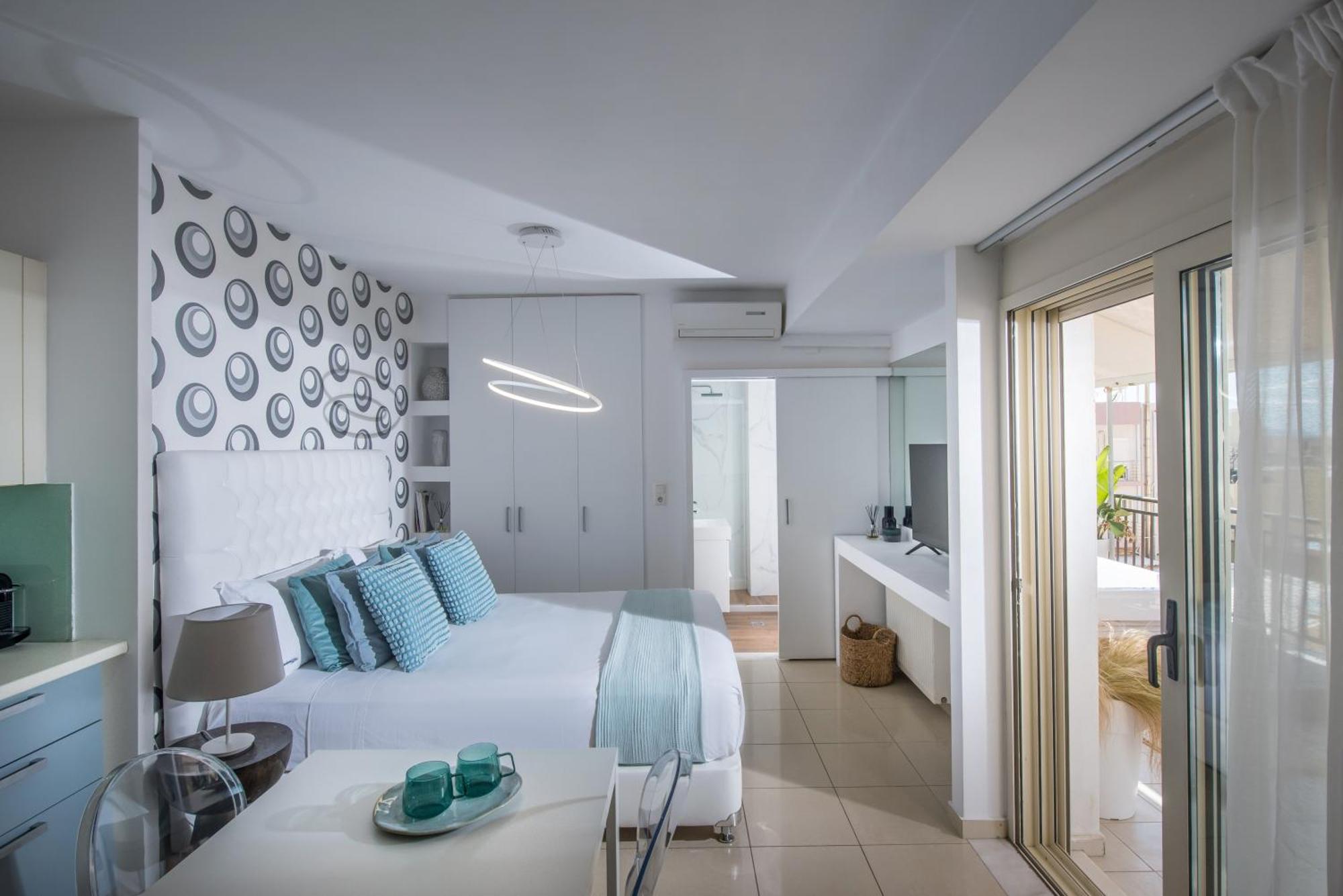 Chanion One Suites By Good Life Heraklion  Exterior photo